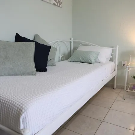 Island Boutique Hotel apartamentowy Pyrgadikia