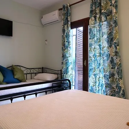 Island Boutique Aparthotel