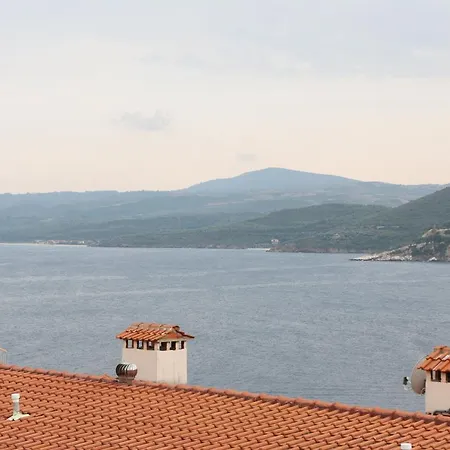 Ξενοδοχείο με διαμερίσματα Island Boutique 3*