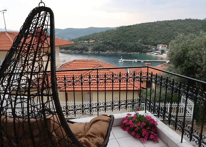 Island Boutique Pirgadíkia