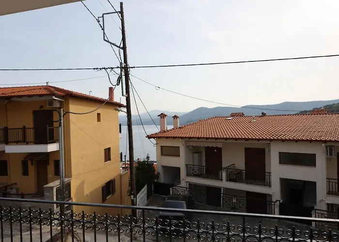 Island Boutique Pirgadíkia